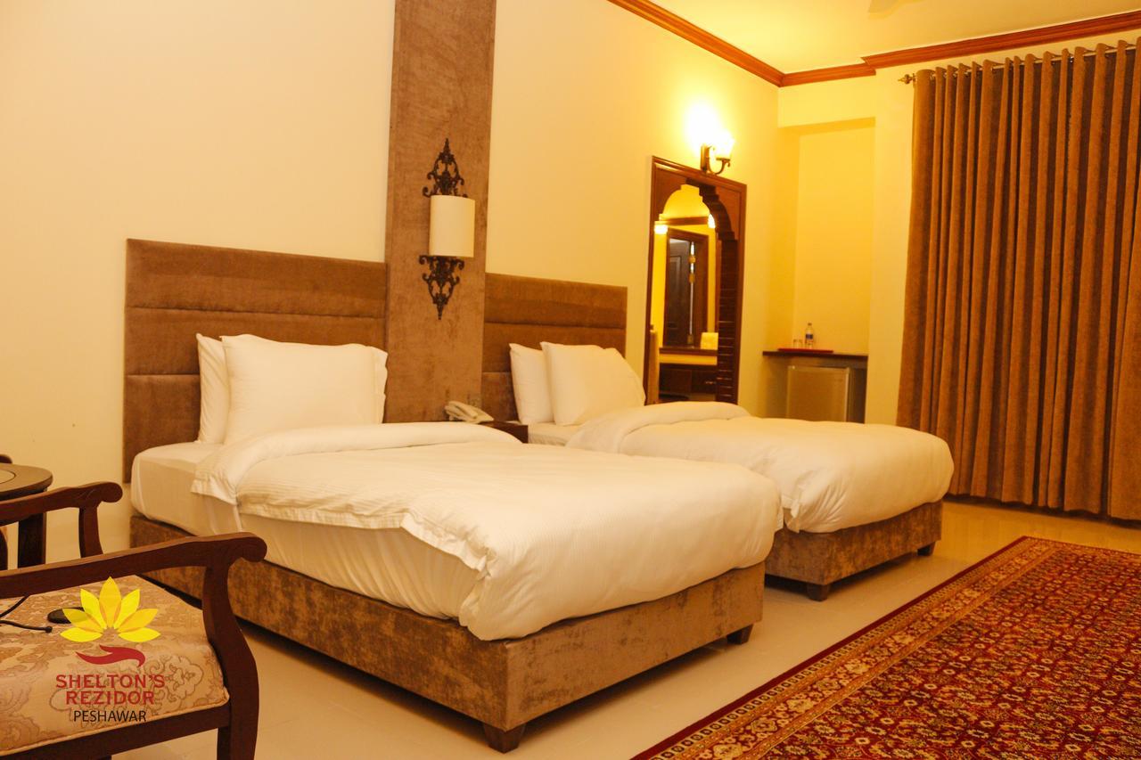 Hotel Shelton's Rezidor Peshawar Exterior foto