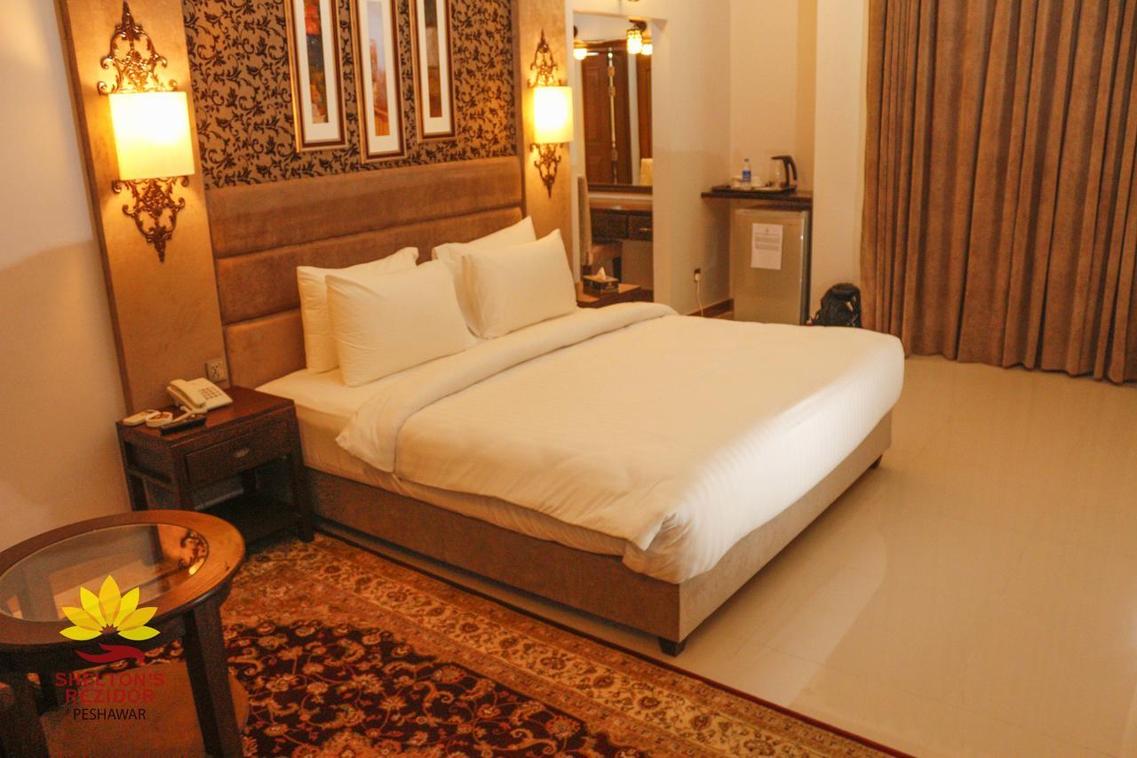 Hotel Shelton's Rezidor Peshawar Exterior foto